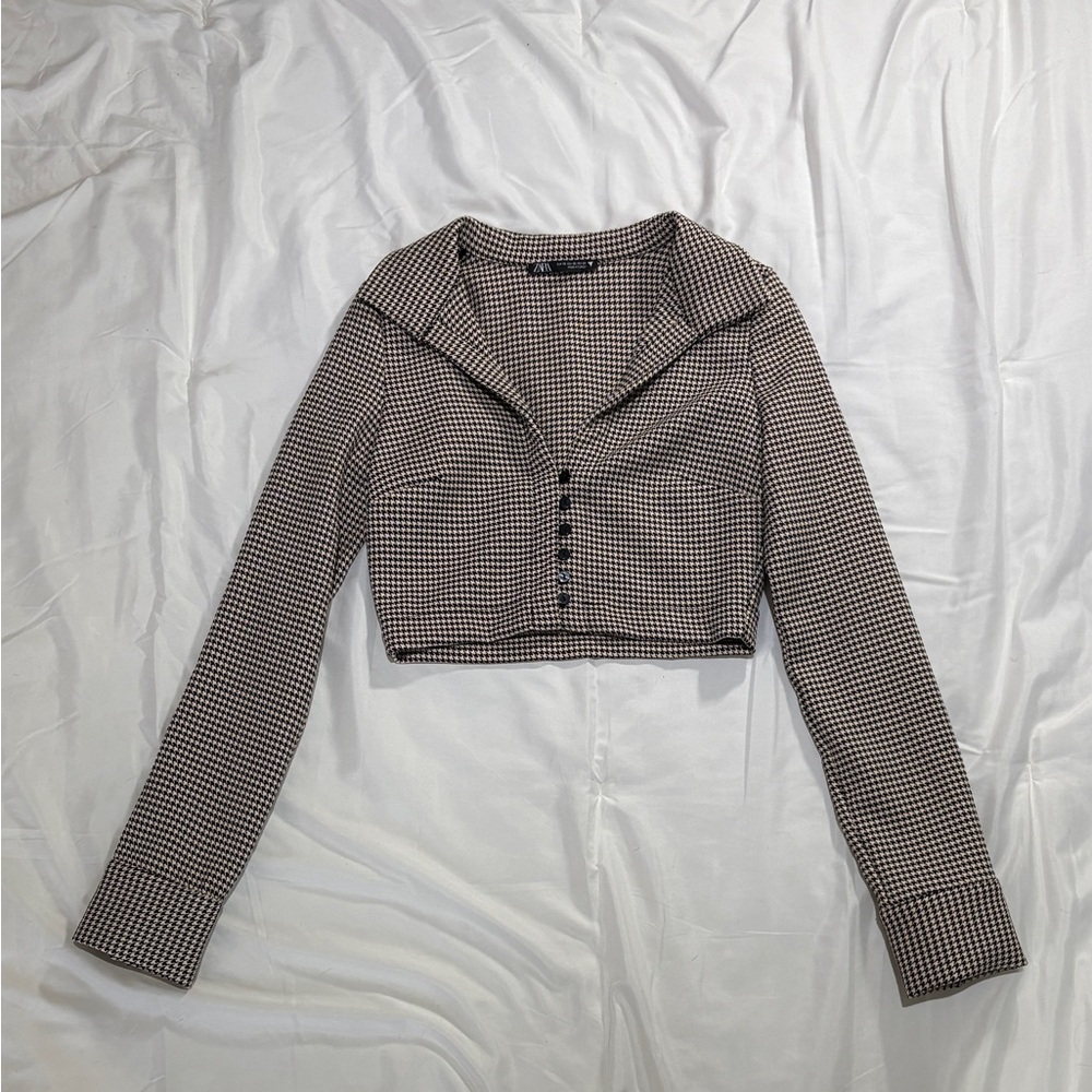 ZARA black, white and pink button up collared houndstooth crop top